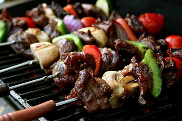 Grillspyd med dansk ungkvæg mørbrad
